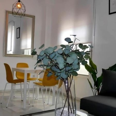 Malaga City One Bedroom Apartment By Namaste Elite Dış mekan fotoğraf